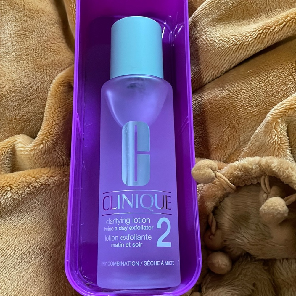 Clinique clarifying lotion twice a day exfoliator 2. Never been opened.